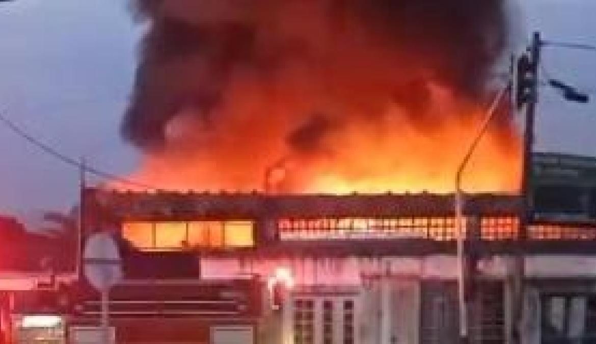 Voraz incendio en un sector céntrico de Villavicencio