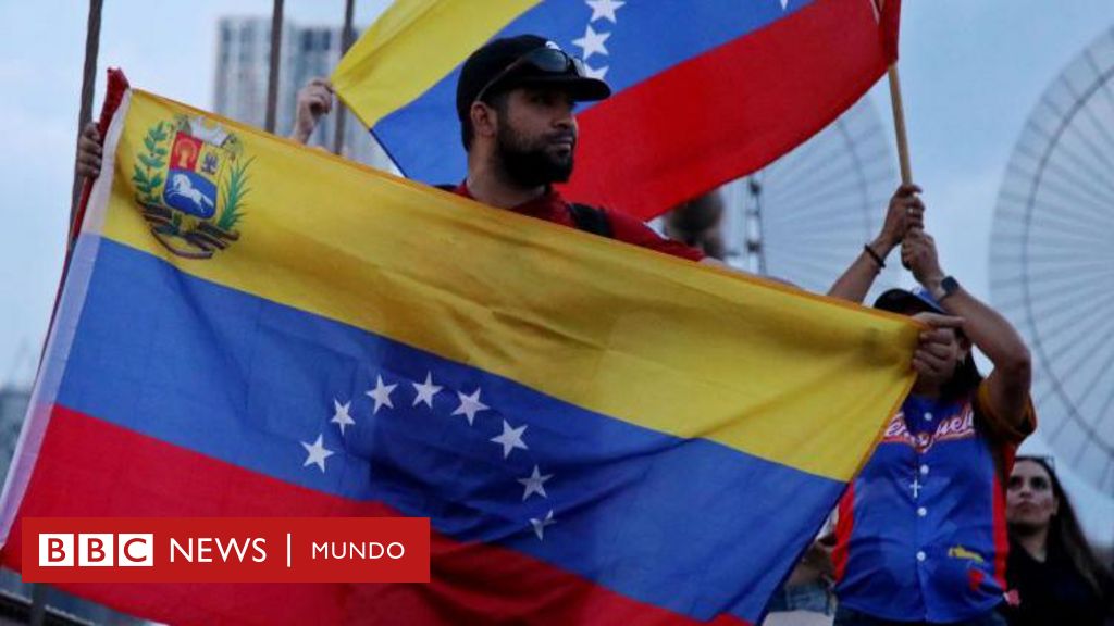 Un juez federal bloquea temporalmente el fin del TPS para cientos de miles de venezolanos ordenado por el gobierno de Trump